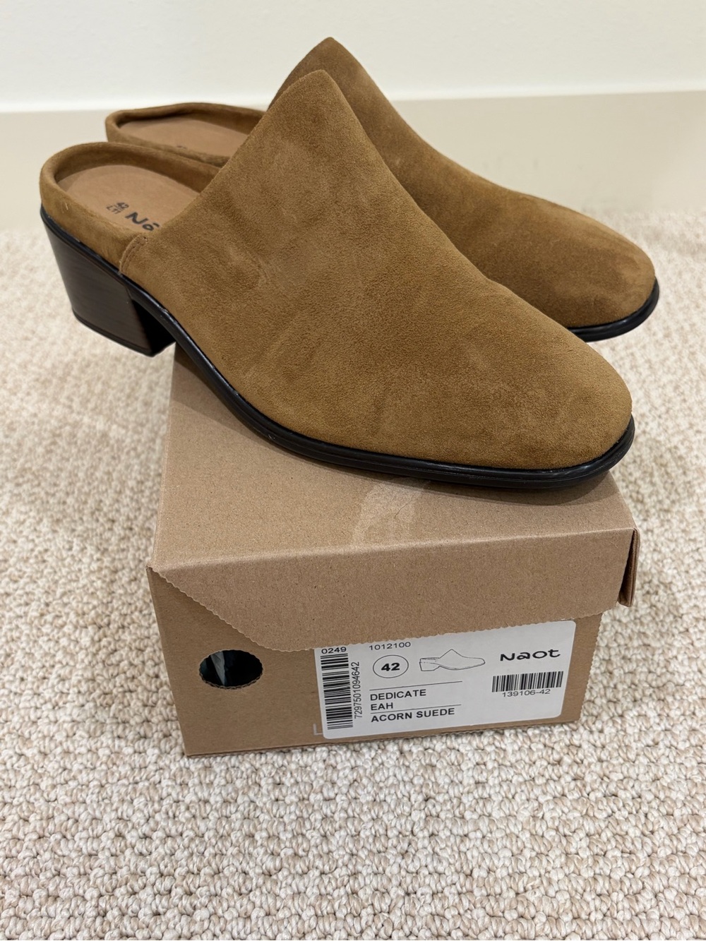 Naot Acorn Suede Mule - Tan Brown Suede